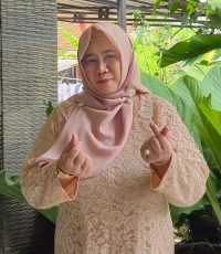 Dr. Venus Khasanah, M.Pd.
Bendahara Umum